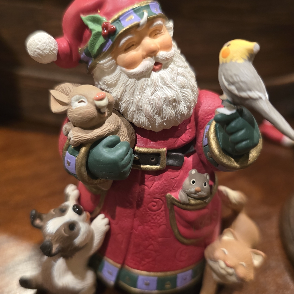 Festive Santa with Pets Figurine - Red and Green Cat On Side Broke Leg